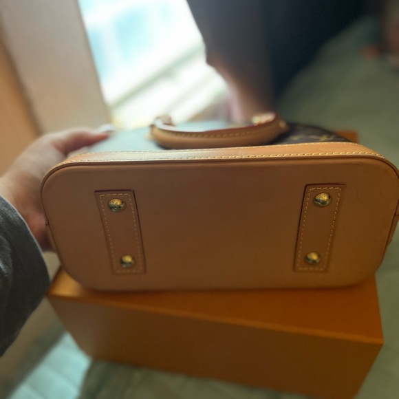 SOLD LOUIS Vuitton Alma BB - Picture 5 of 13